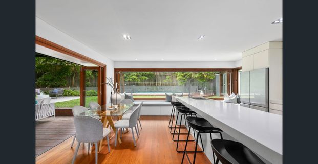 Renovated stylish home with pool in prized Turramurra location - Photo 1