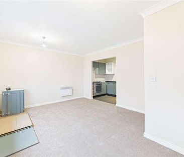 Tower Close, East Grinstead, West Sussex, RH19 - Photo 2