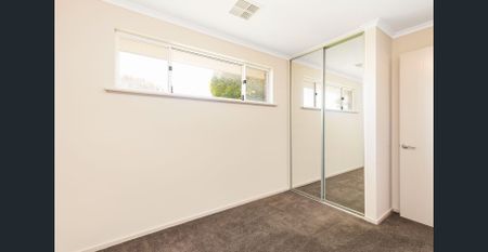 Modern Large Family Home! - Photo 5