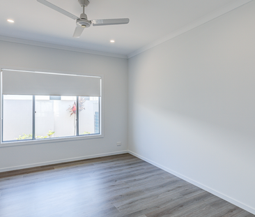 34 Poinciana Place, Jacobs Well, QLD - Photo 2