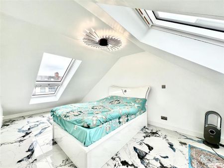 4 bedroom detached house to rent - Photo 4