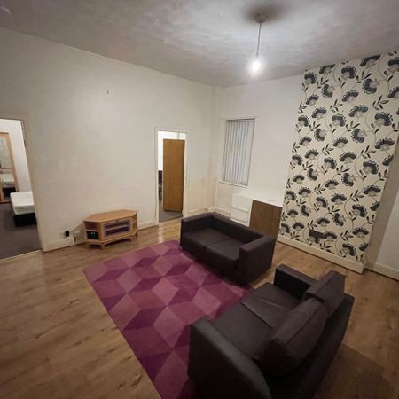 Room in a Shared Flat, Edmund Street, M6 - Photo 4