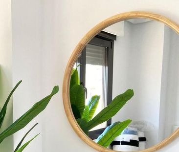 Luxury penthouse for rent in Estepona, Andalusia - Photo 3