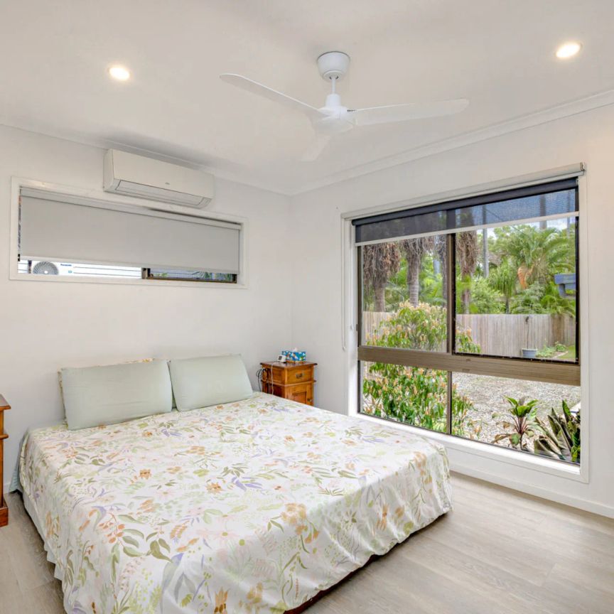 Renovated family home on a large block - Photo 1