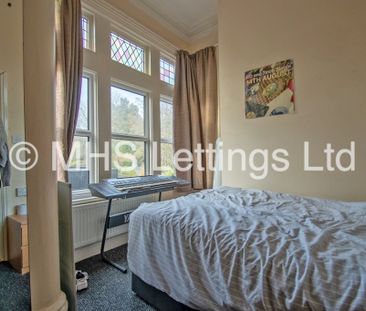 2 Bedroom End Terraced House for rent in Grosvenor Road - Photo 3