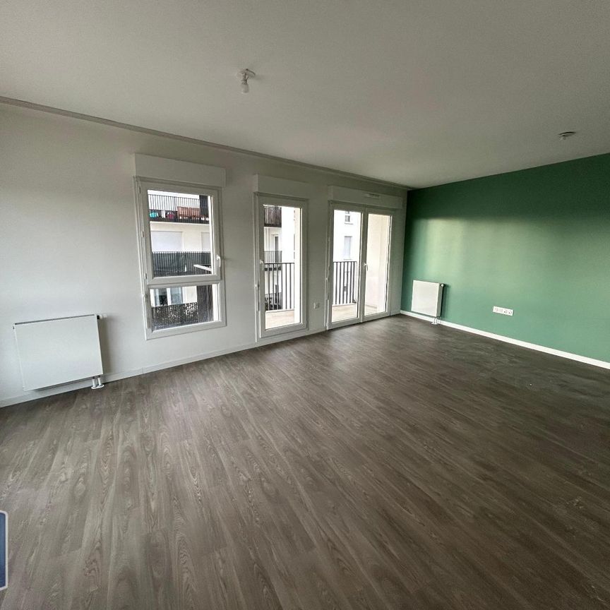 Location Appartement 4 pièces 86m² SOTTEVILLE LES ROUEN 76300 - Photo 1