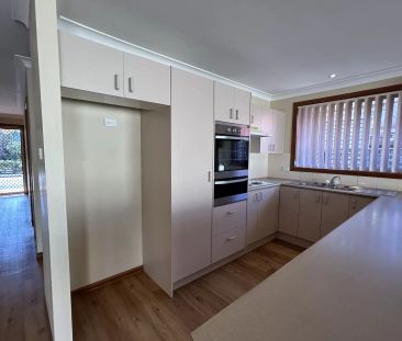 Low Maintenance - Photo 6