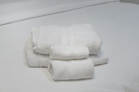 1216 Stanley, Spacious 3-Bedroom Apartment for Rent! - Photo 3