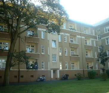 ** Modernisierte 2- EG-Altbauwohnung mit Loggia im beliebten Luisen... - Photo 5