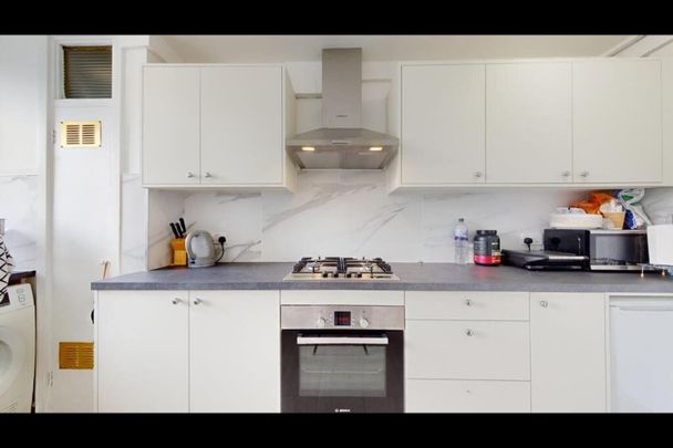 3 Bed Flat, Hall Place, W2 - Photo 1