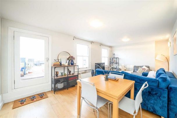 2 bedroom flat to rent - Photo 1