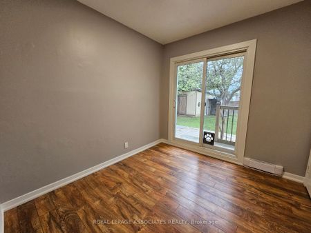 Detached Home For Lease | E8133036 - Photo 3