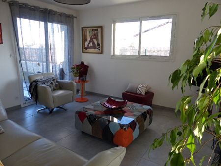 Location maison 4 pièces, 100.00m², Moutiers-les-Mauxfaits - Photo 2