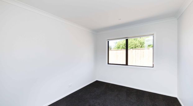 Stunner in Milson - Photo 1