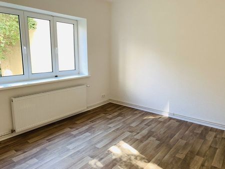 Frisch renoviert mit modernem Tageslichtbad! - Foto 4