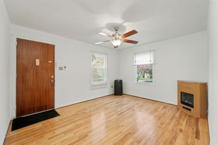 For Lease - 967 Merivale Road, Carlington - Central Park, Ontario - Photo 2