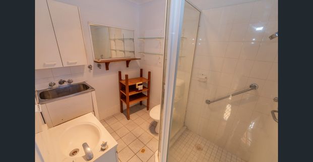 Comfort and Convenience in the Heart of Beenleigh - Photo 1