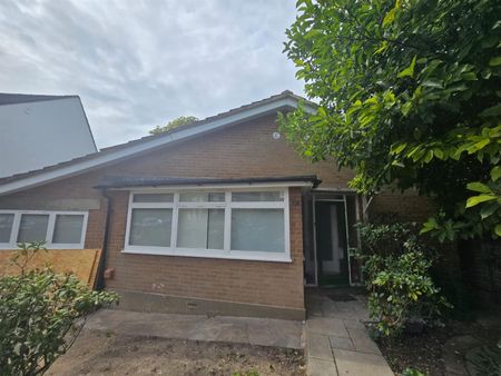 South Hill Avenue, Harrow HA1, London - Photo 5