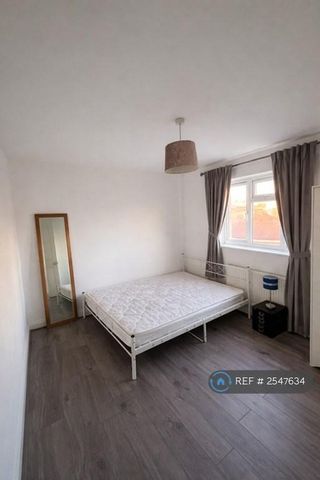 3 bedroom maisonette to rent - Photo 4