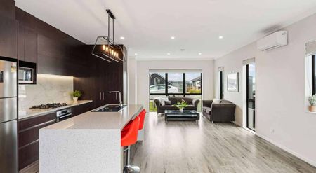 Great Location - Photo 2