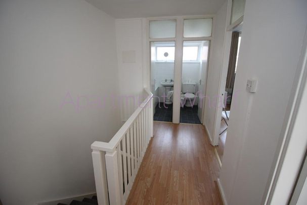 1 bedroom in a flat share to rent - Photo 1