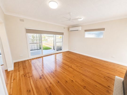 3 BEDROOM HOME IN PRIME LOCATON - Photo 1