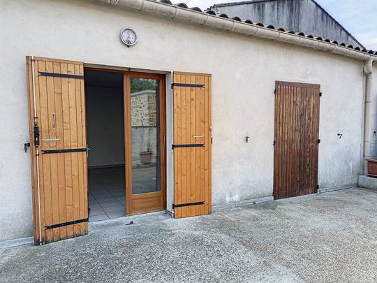 Bollène : grand appartement avec terrasse en location - Photo 1