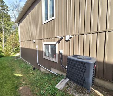 For Lease - 93 Allegra Drive Unit# Upper, Wasaga Beach, Ontario - Photo 6