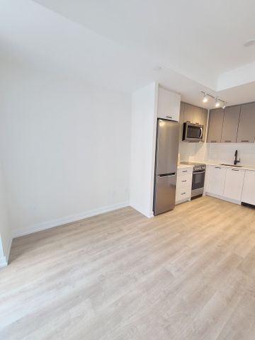 For Lease - 2300 St. Clair Avenue Unit# 203, Toronto, Ontario - Photo 4