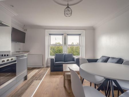 4 bedroom flat to rent - Photo 5