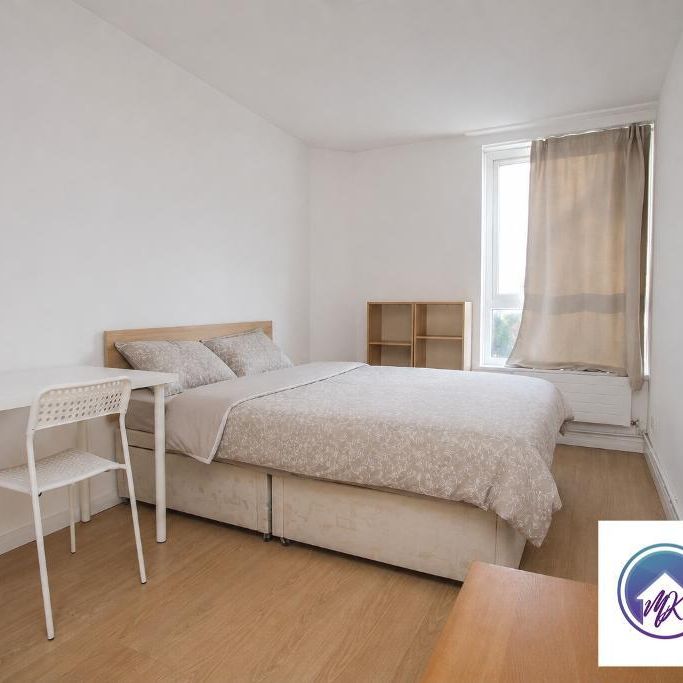 1 Bedroom Room in Flat Share To Rent - Photo 1
