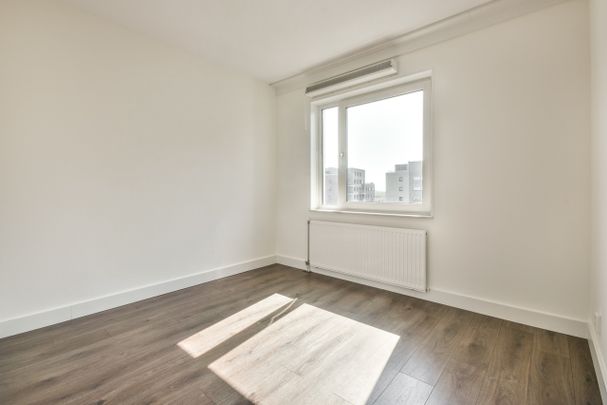 Te huur: Appartement Waldorpstraat 582 C in Den Haag - Photo 1