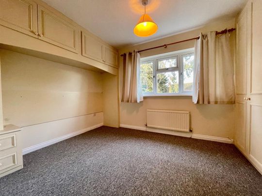 2 Bed House - Photo 1