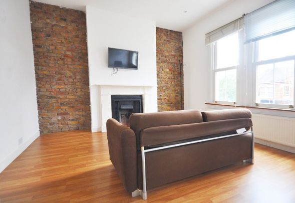 One Bedroom Flat to rent in London - Photo 1