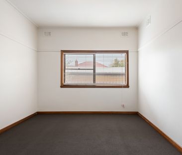 451 Ebden Street, South Albury NSW 2640 - House For Rent | Domain - Photo 6