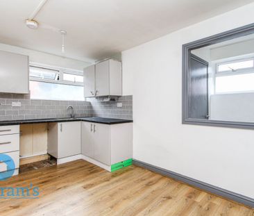 1 bed Studio for Rent - Photo 2