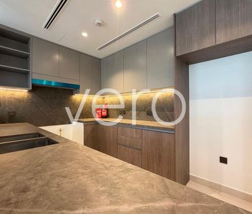 Vacant | Near Pool and Park | Back2Back - Photo 2