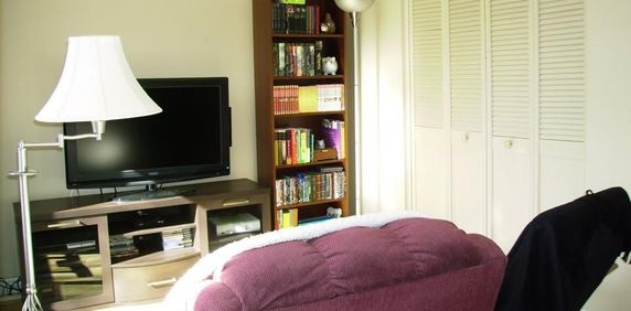 Très beau 4 1/2 près de TOUT et TRANQUILLE !!! - Photo 2