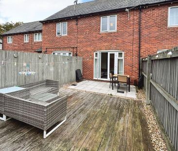 2 bedroom terraced house to rent - Photo 1
