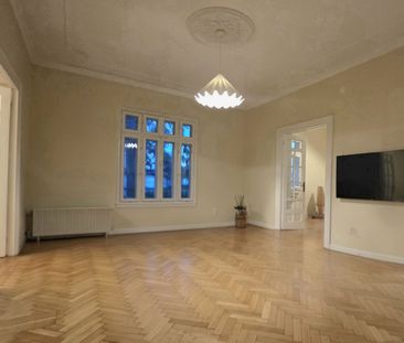 Armeneasca Etaj in vila / Showroom/ It/ Creatie - Fotografie 2