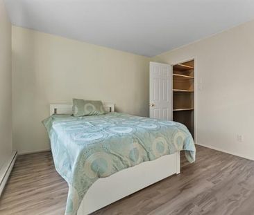 664 36e Avenue - Photo 4