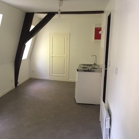 Location Appartement 1 pièce 17m² - Photo 1