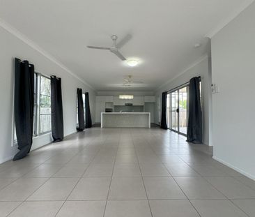 PRIVATE AND LOW MAINTENANCE 3 BEDROOM HOME IN PERFECT LOCATION - Photo 1