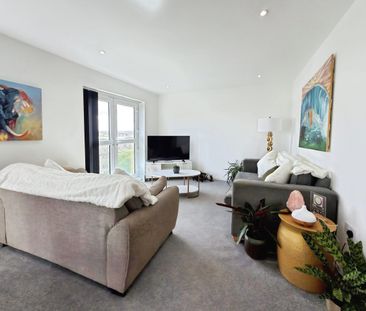 Melbourne Road, Tilbury, RM18 - Photo 3