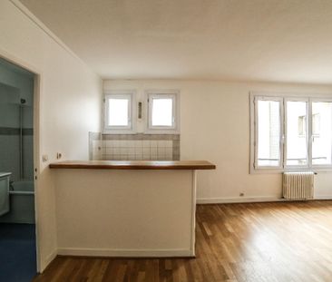 Location Appartement 2 pièces 46m² ROUEN 76000 - Photo 6