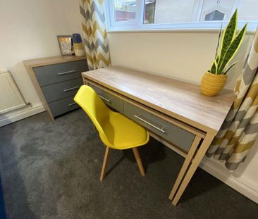 1 bedroom in a house share to rent - Photo 5