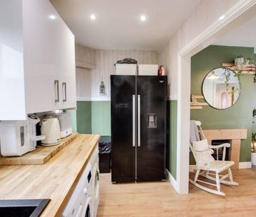 3 bedroom terraced house to rent - Photo 2