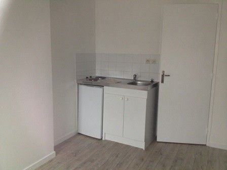Location Appartement 1 pièce 17m² ARRAS 62000 - Photo 5