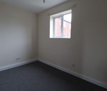 2 bedroom property to rent - Photo 2