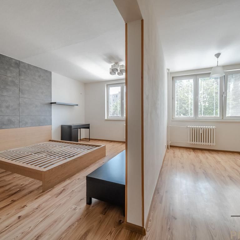 Pronájem bytu 1+1 38 m2 - Fotografie 1